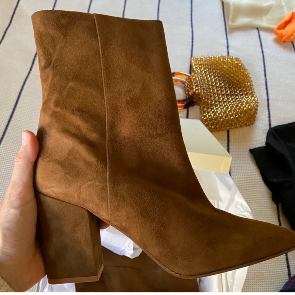 NWT Marion Parke Suede Caramel Boots.